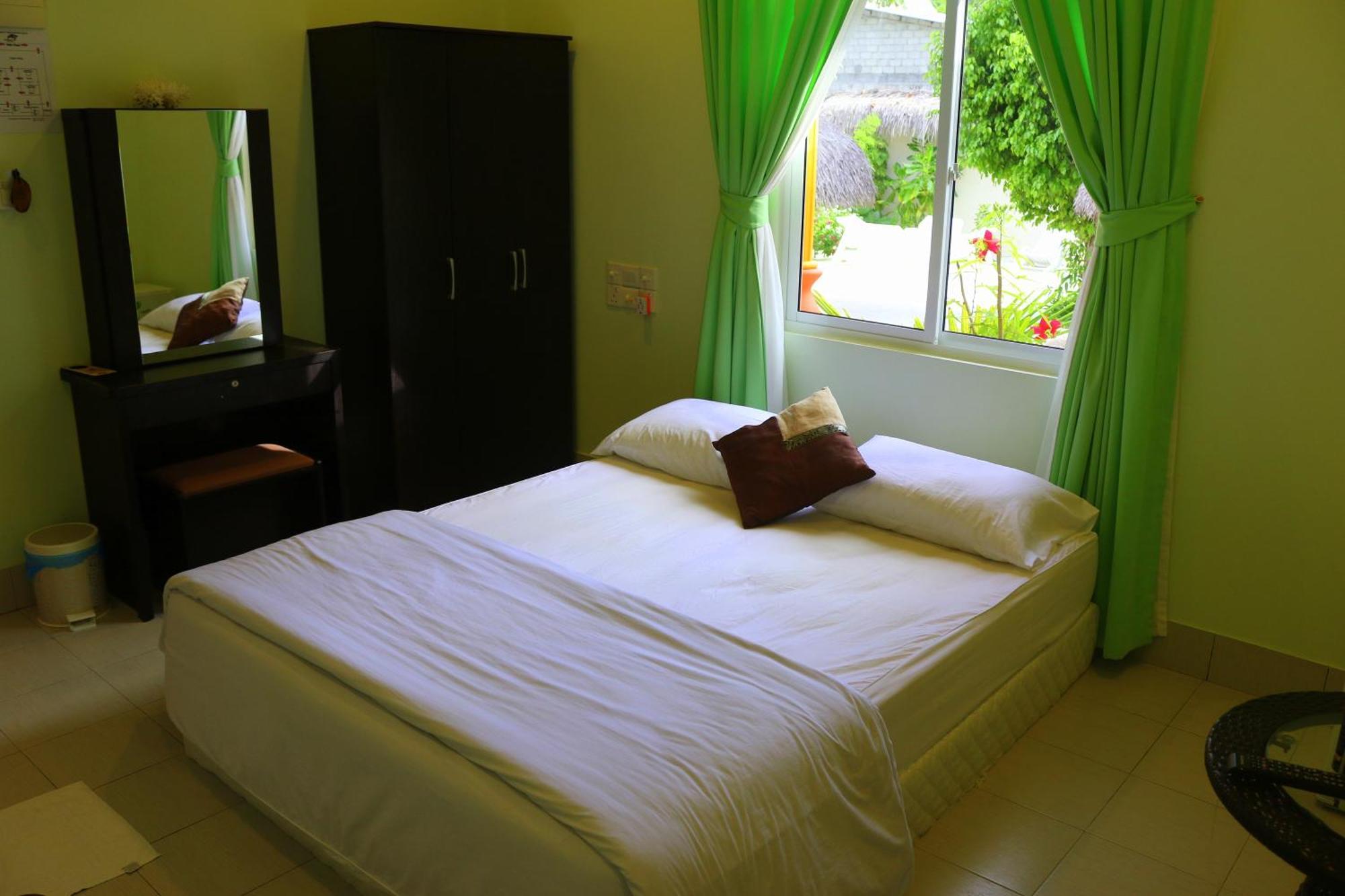 Ras Beach Inn Rasdhoo Eksteriør bilde